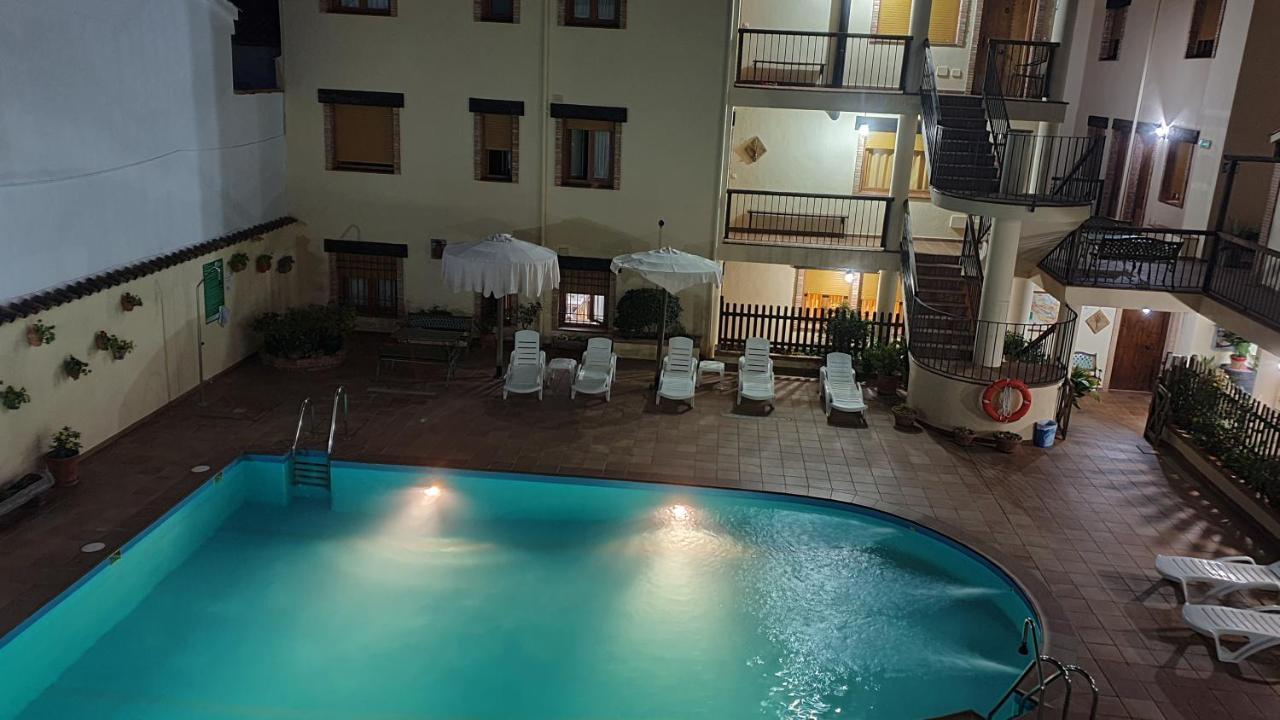 Apartamentos Valle Del Guadalquivir Arroyo Frio Exteriör bild