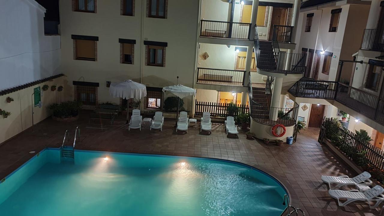 Apartamentos Valle Del Guadalquivir Arroyo Frio Exteriör bild